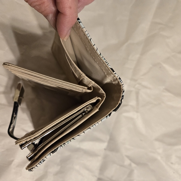 Wallet - Picture 5 of 5